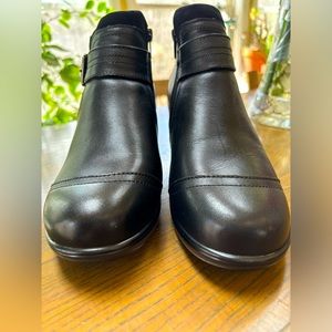 OrthoFeet Emma booties